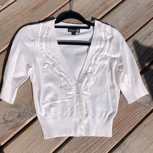 Rampage Cardigan V-Neck White with ruffles Quarter sleeve sparingly buttons